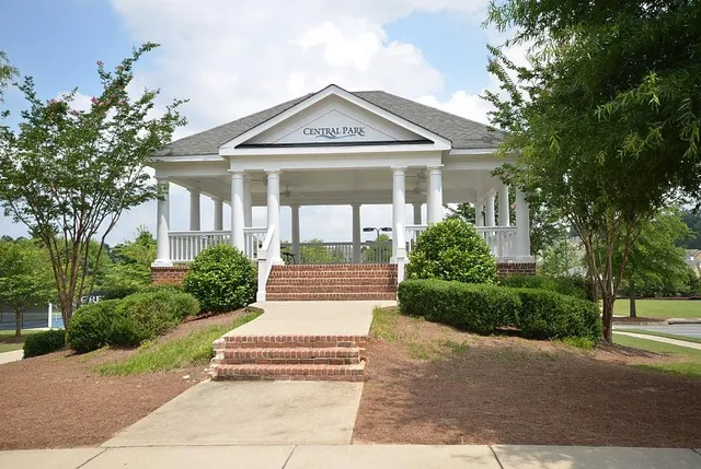 $825,000 | 320 River Green Avenue, Canton, GA 30114