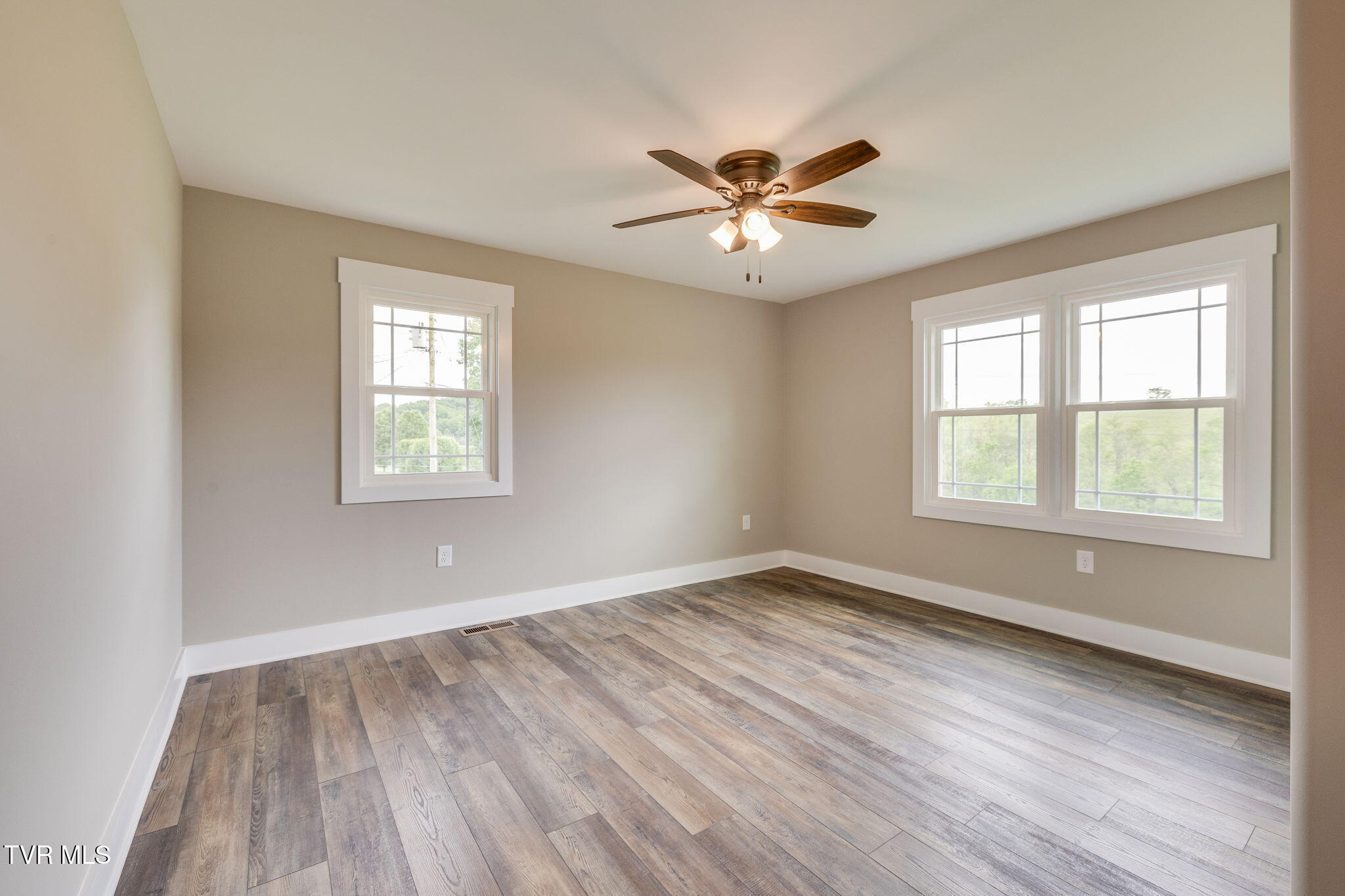 518 Providence Road Limestone, TN 37681 - Photo 19 of 42 018