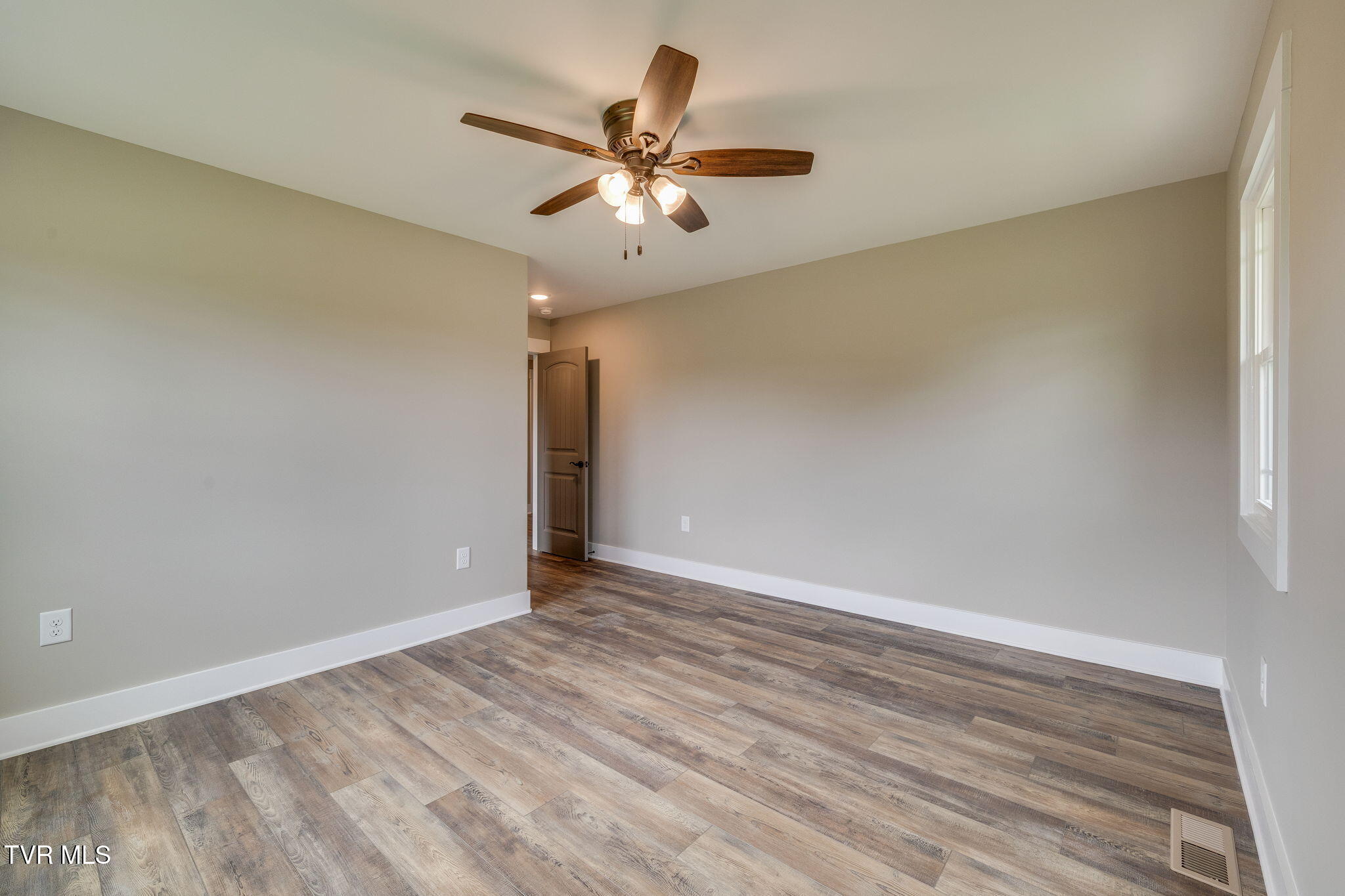518 Providence Road Limestone, TN 37681 - Photo 21 of 42 020