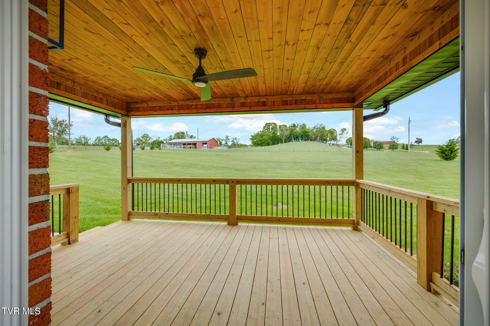 518 Providence Road Limestone, TN 37681 - Photo 34 of 42 033
