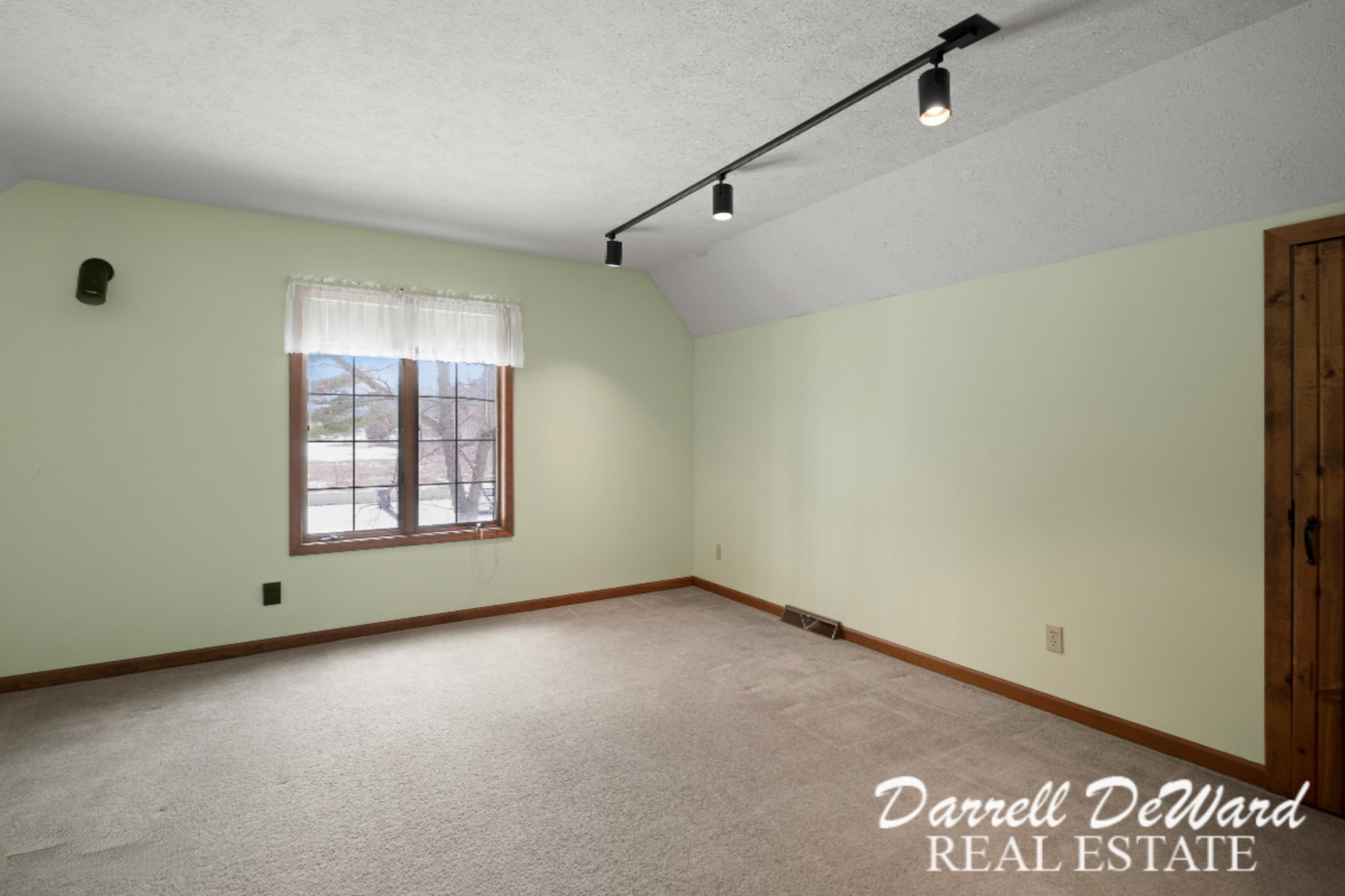 4670 Bender Road Middleville, MI 49333 - Photo 19 of 28 Photo-12