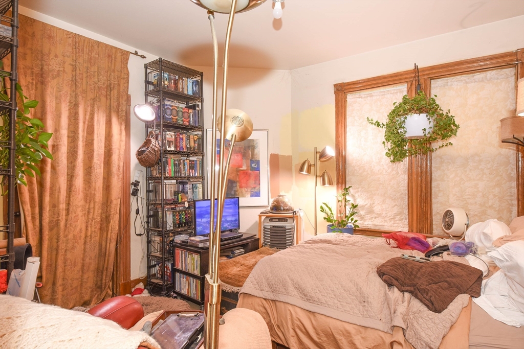 64 Fuller Street Boston, MA 02124 - Photo 7 of 31