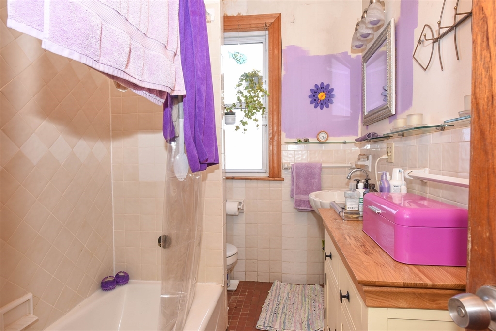 64 Fuller Street Boston, MA 02124 - Photo 8 of 31