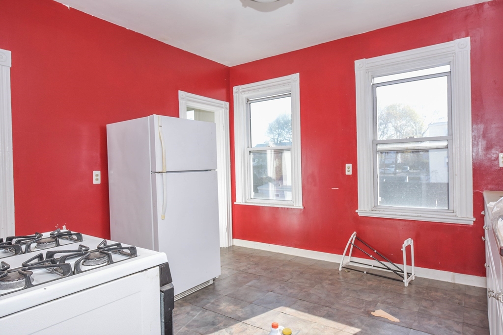 64 Fuller Street Boston, MA 02124 - Photo 9 of 31