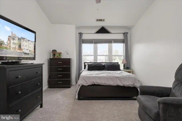 $220,000 | 2 Fallen Tree Court, Unit 2H, Baltimore, MD 21227