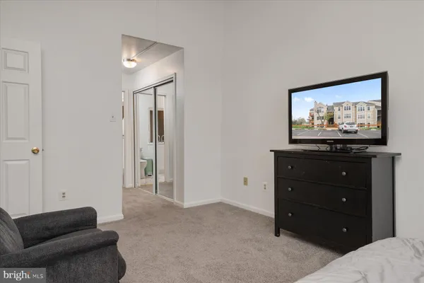 $220,000 | 2 Fallen Tree Court, Unit 2H, Baltimore, MD 21227