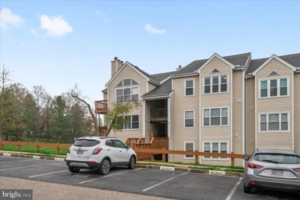 $220,000 | 2 Fallen Tree Court, Unit 2H, Baltimore, MD 21227