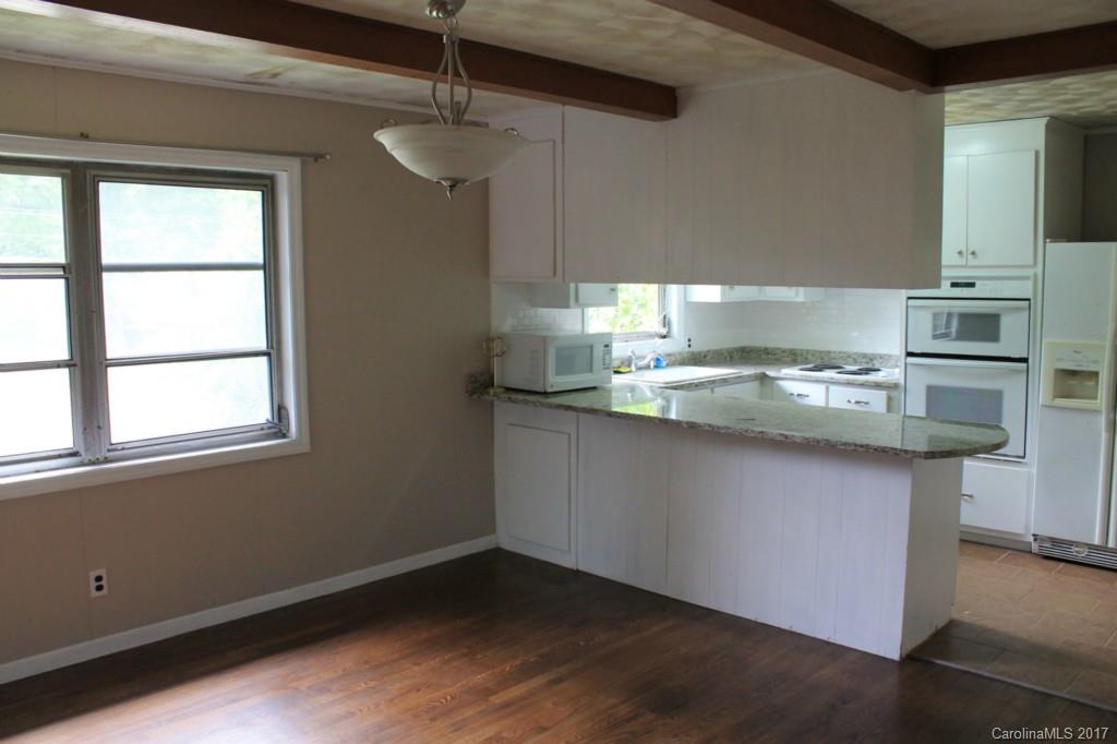 4332 Castlewood Road Charlotte, NC 28209 - Photo 4 of 16