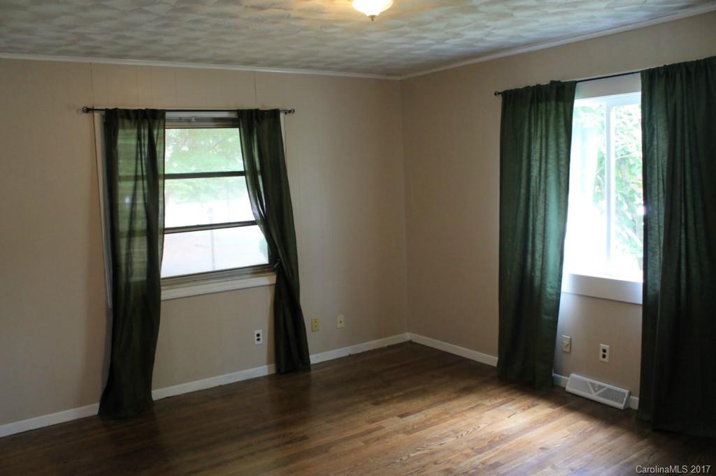 4332 Castlewood Road Charlotte, NC 28209 - Photo 8 of 16