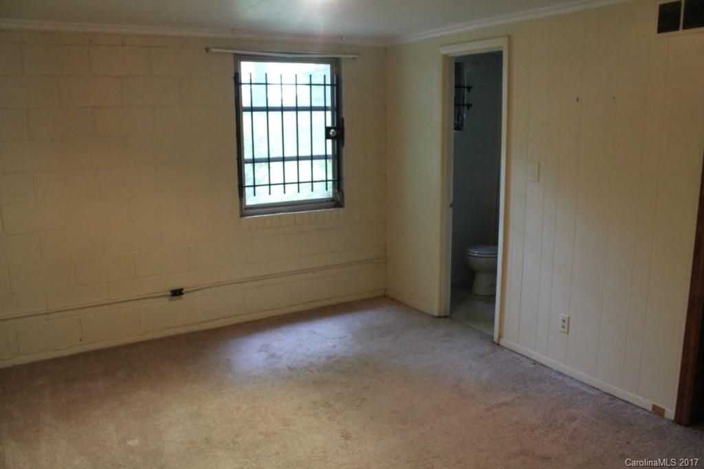 4332 Castlewood Road Charlotte, NC 28209 - Photo 10 of 16