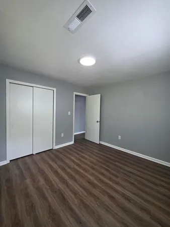 $1,295 | 2812 Vinyard Avenue Northeast, Unit 2, Roanoke, VA 24012