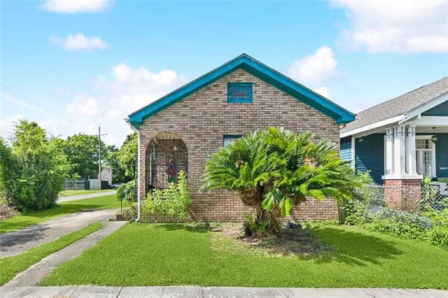 $185,000 | 5240 Burgundy Street, New Orleans, LA 70117