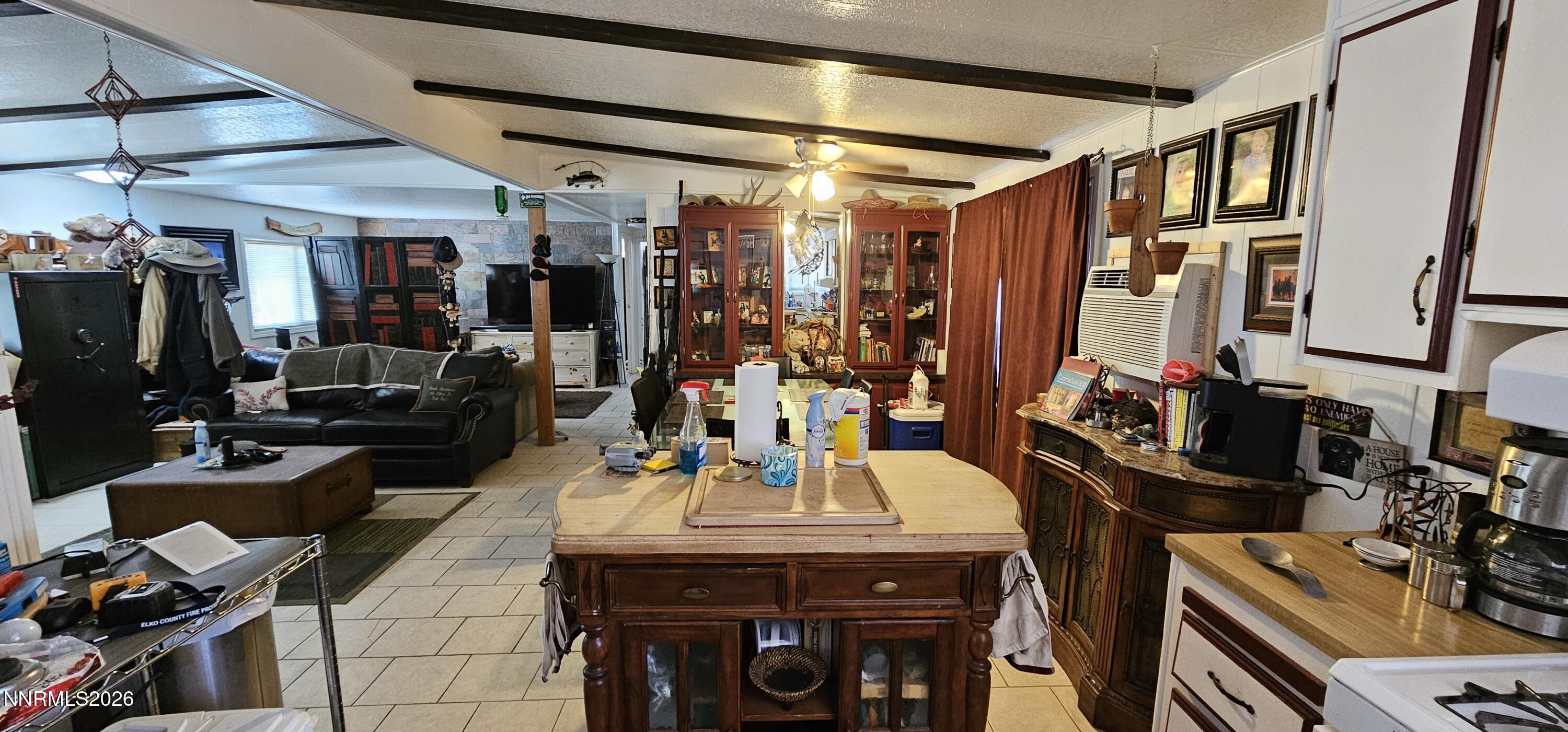 8 Buckhorn Court Kingston, NV 89310 - Photo 21 of 34 a view of a dining room with furniture and chandelier