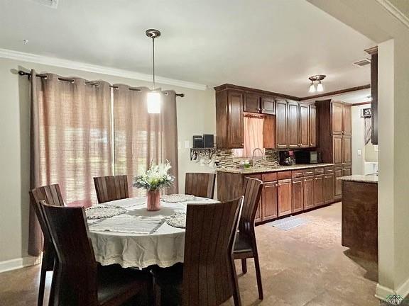 211 Paris Street Longview, TX 75604 - Photo 15 of 15 a dining room with furniture and window