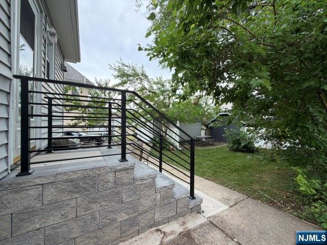 908 Linden Avenue Ridgefield, NJ 07657 - Photo 11 of 15