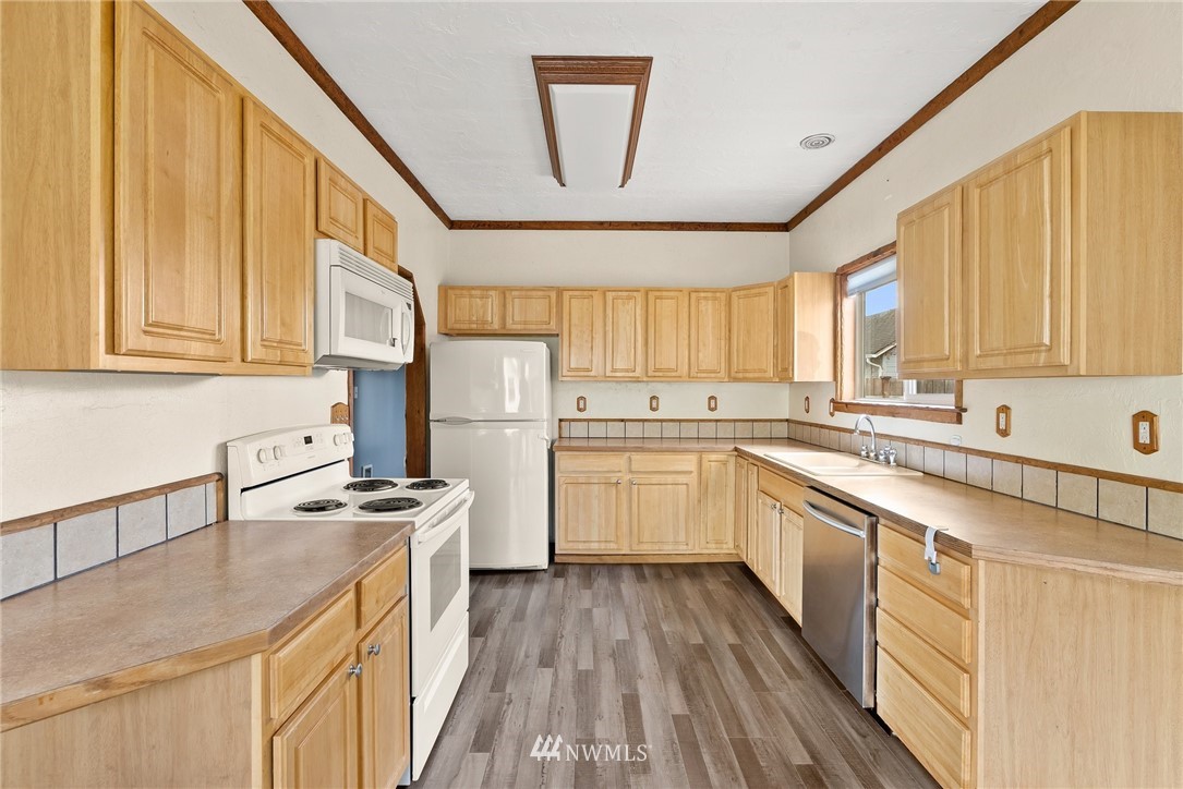 247 Southwest James Street Chehalis, WA 98532 - Photo 8 of 22 Gallery Image 8