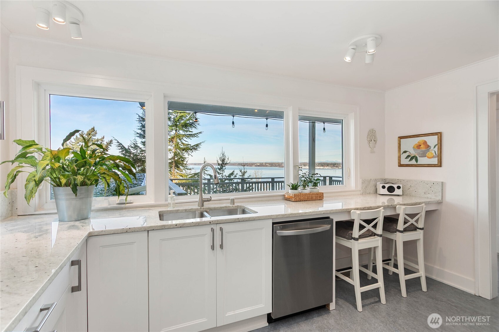 322 South Forest Street Bellingham, WA 98225 - Photo 12 of 31