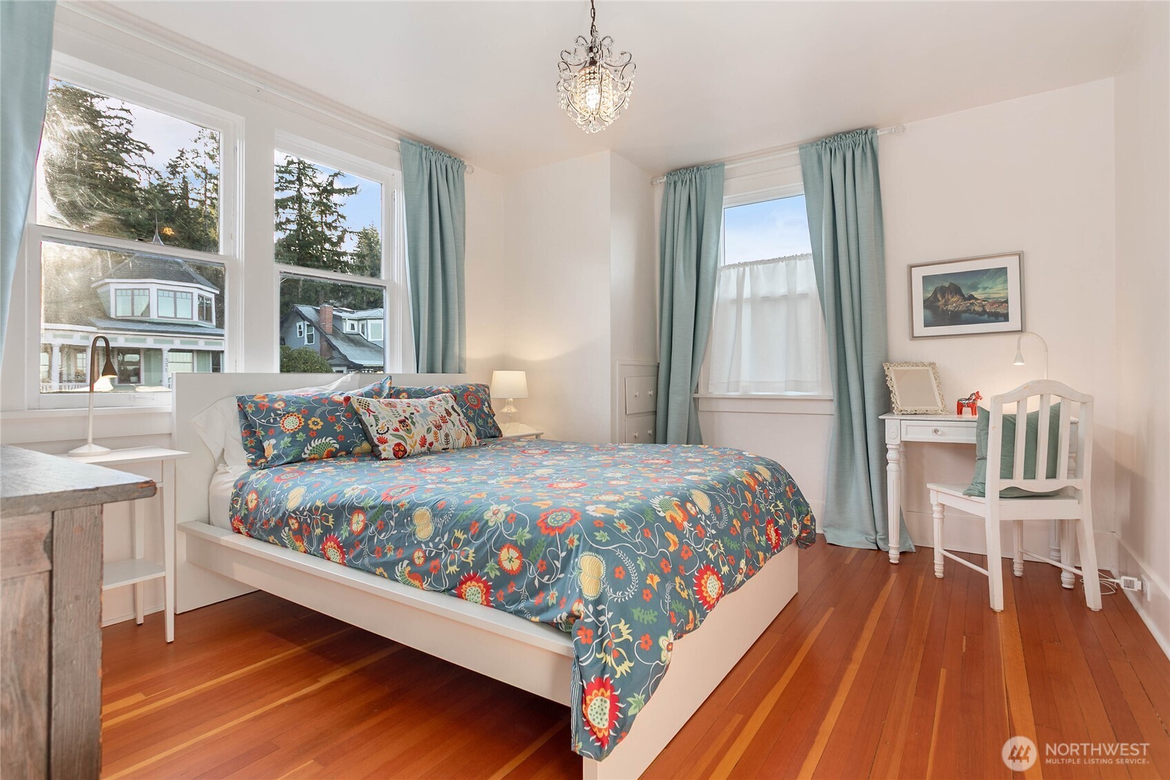 322 South Forest Street Bellingham, WA 98225 - Photo 20 of 34 a bedroom with a bed and wooden floor