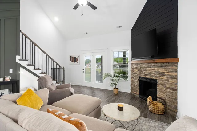 $2,700 | 281 Turkey Crossing, Clarksville, TN 37043