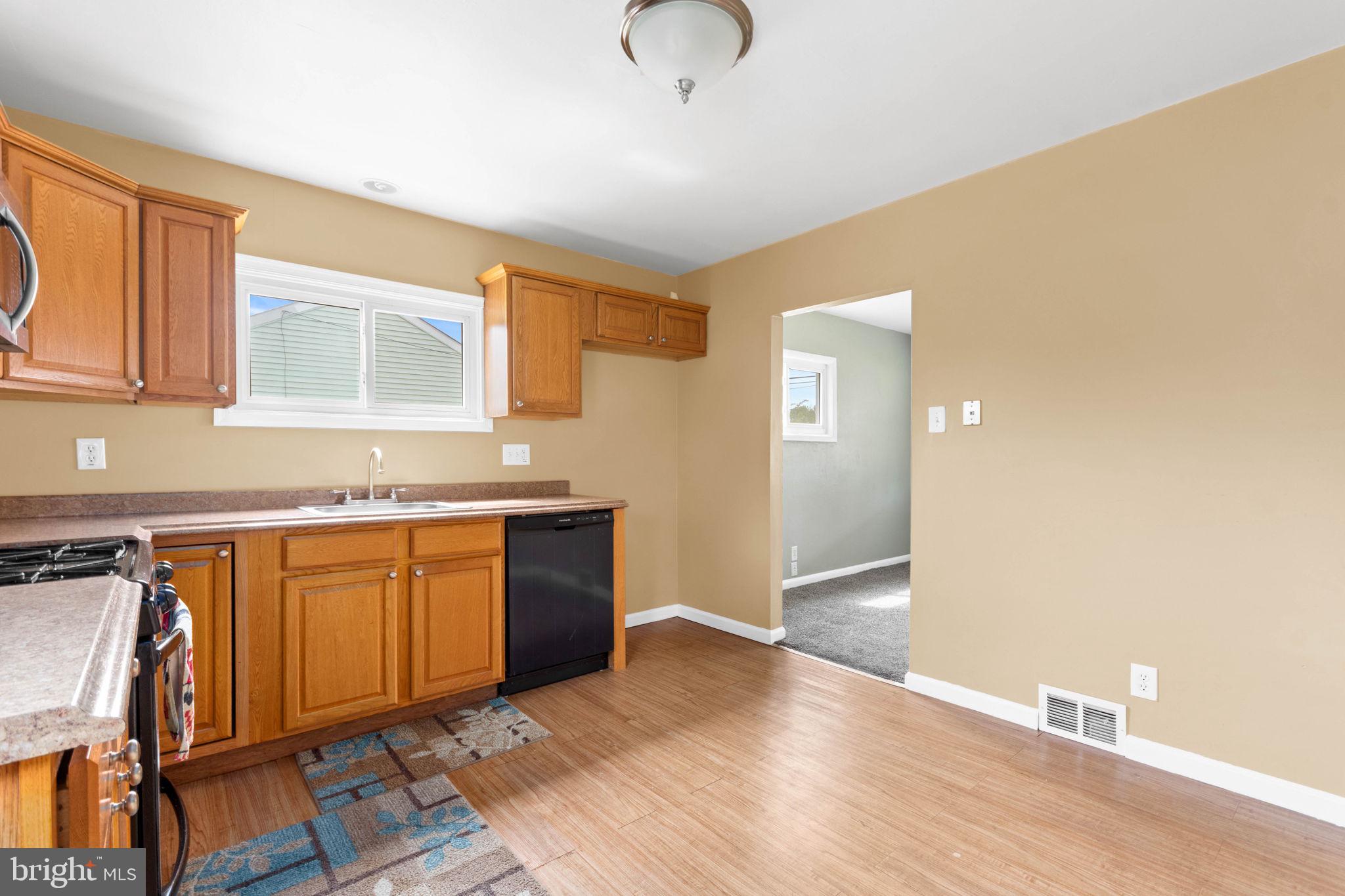 216 Baldwin Road Glassboro, NJ 08028 - Photo 7 of 23
