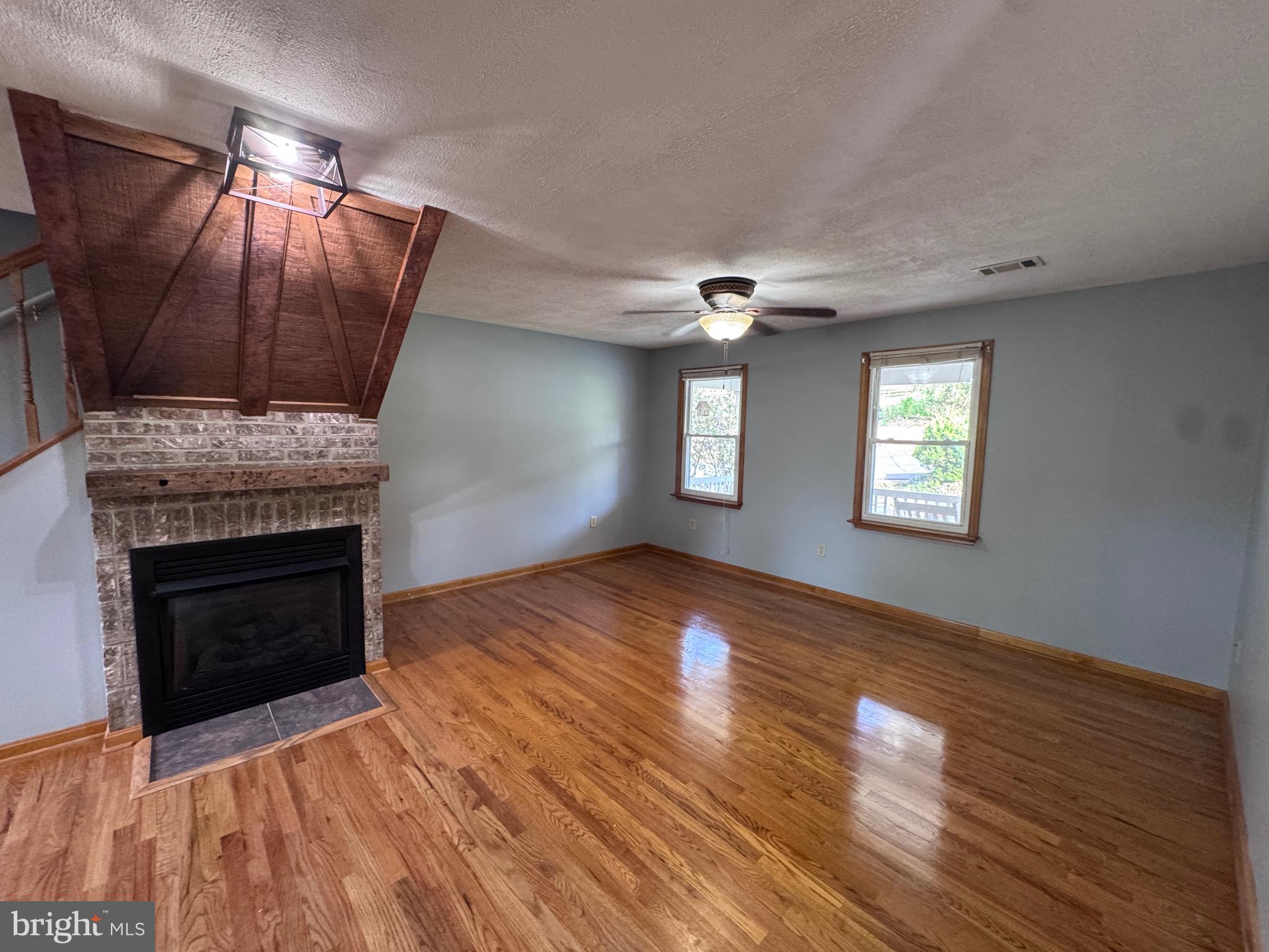 505 4th Avenue Brunswick, MD 21716 - Photo 13 of 54