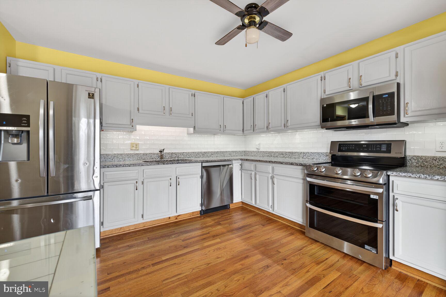 505 4th Avenue Brunswick, MD 21716 - Photo 7 of 54