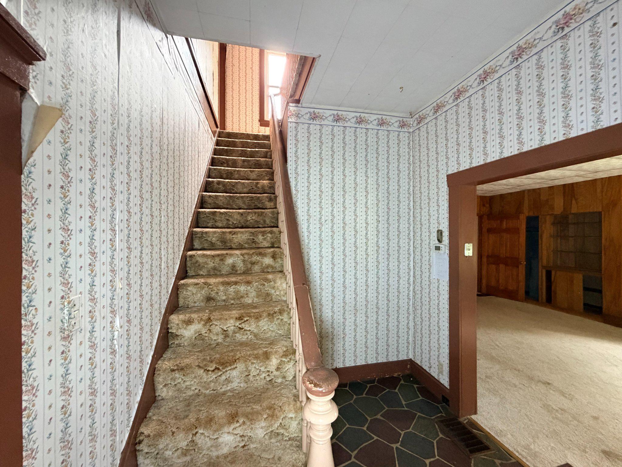 18705 Temperance Row Barton, MD 21521 - Photo 21 of 62 Entry and staircase.