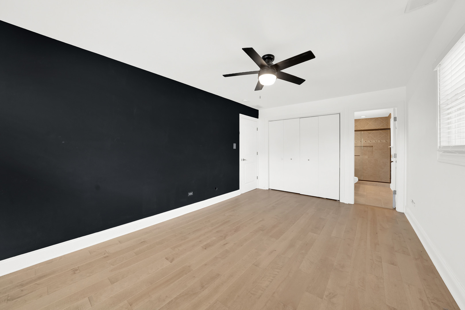 9737 West 57th Street Countryside, IL 60525 - Photo 6 of 19 a view of an empty room