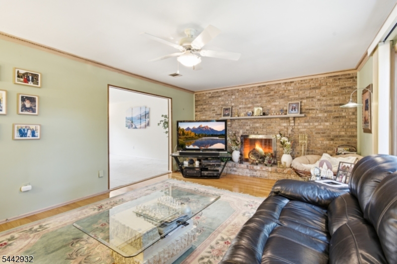 37 Continental Road Morris Plains, NJ 07950 - Photo 6 of 42