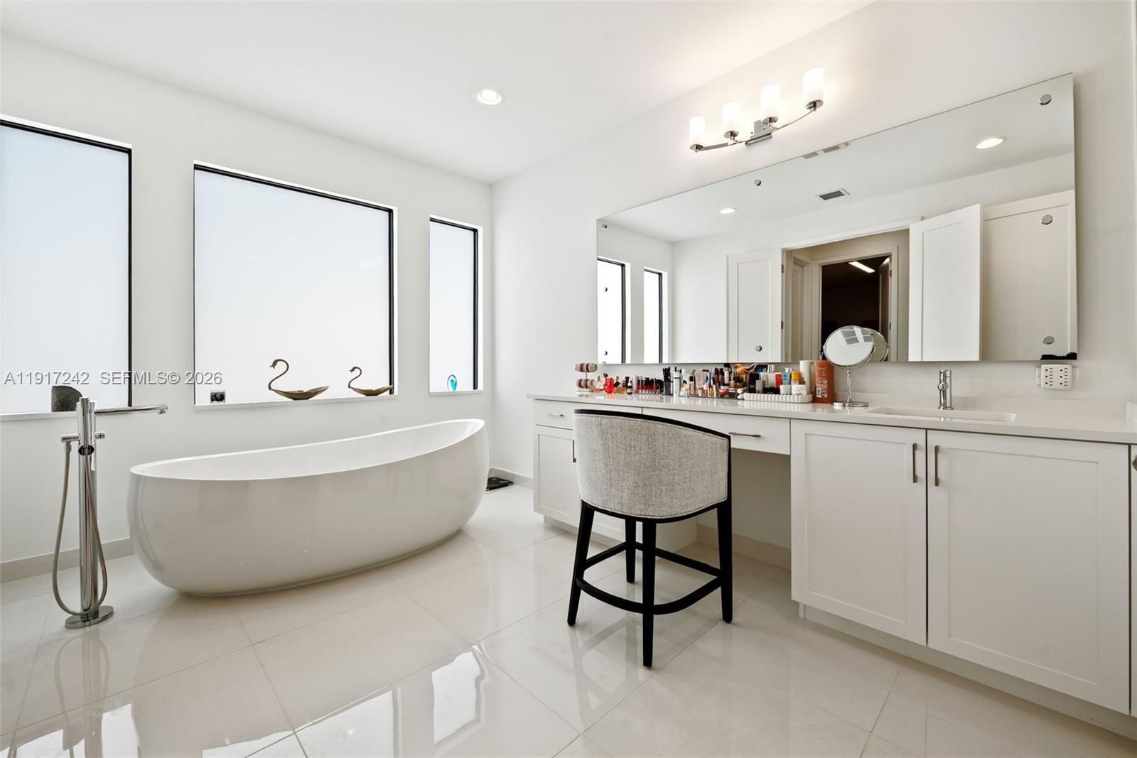 8185 Crystal Downs Avenue Boca Raton, FL 33434 - Photo 15 of 40