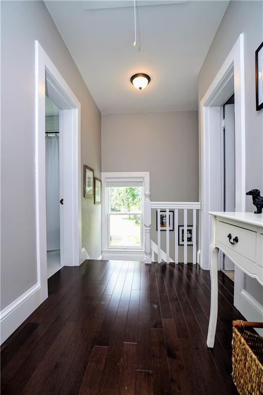 5 Ocean View Road Cape Elizabeth, ME 04107 - Photo 24 of 35 Beautiful trim work frame the doorways.