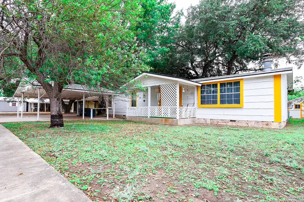 $105,000 | 2403 Airport Road, Brackettville, TX 78832