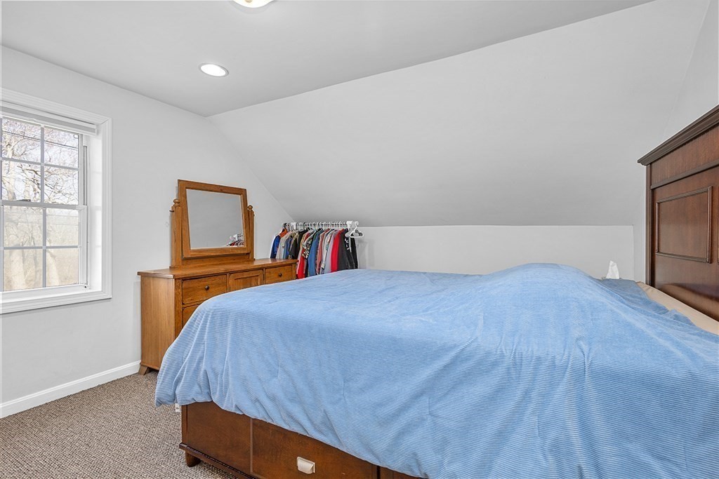 28 Deanville Road Attleboro, MA 02703 - Photo 21 of 37