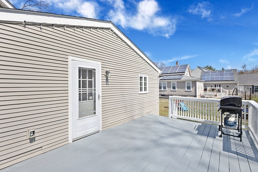 28 Deanville Road Attleboro, MA 02703 - Photo 25 of 37