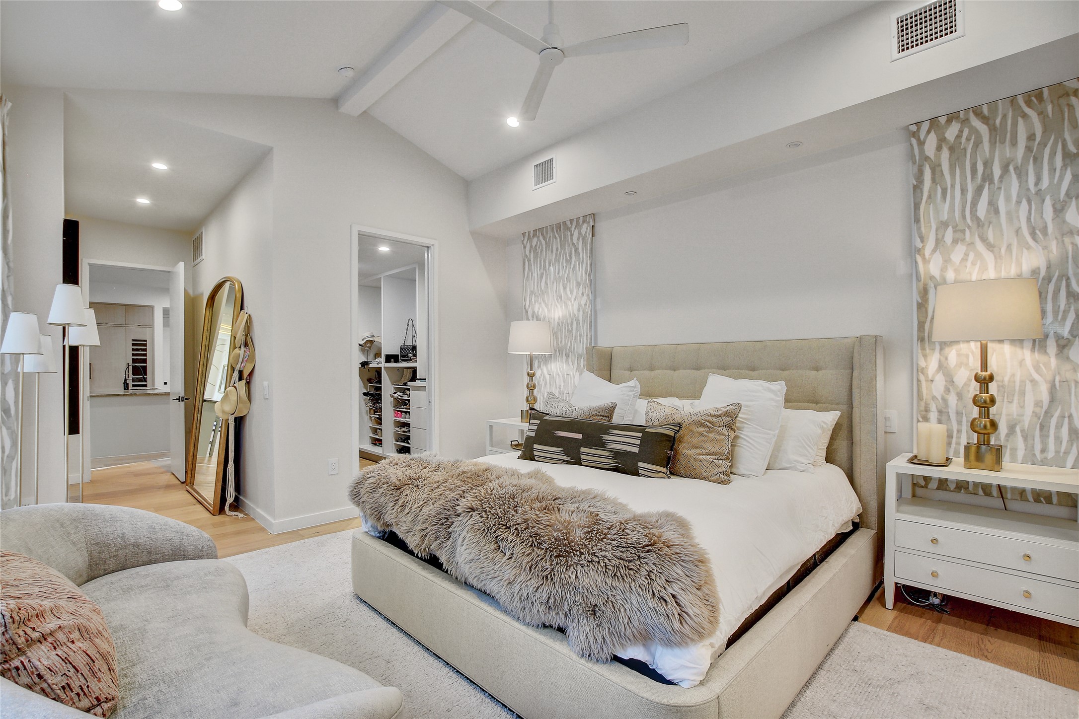 2006 Ford Street Austin, TX 78704 - Photo 15 of 40 Primary bedroom with vaulted ceilings