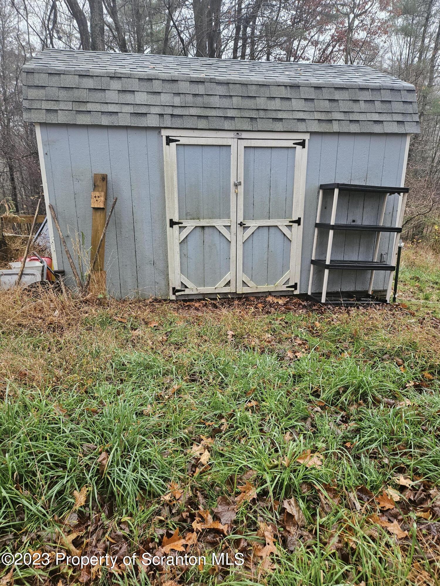 1262 Demunds Road Dallas, PA 18612 - Photo 13 of 15