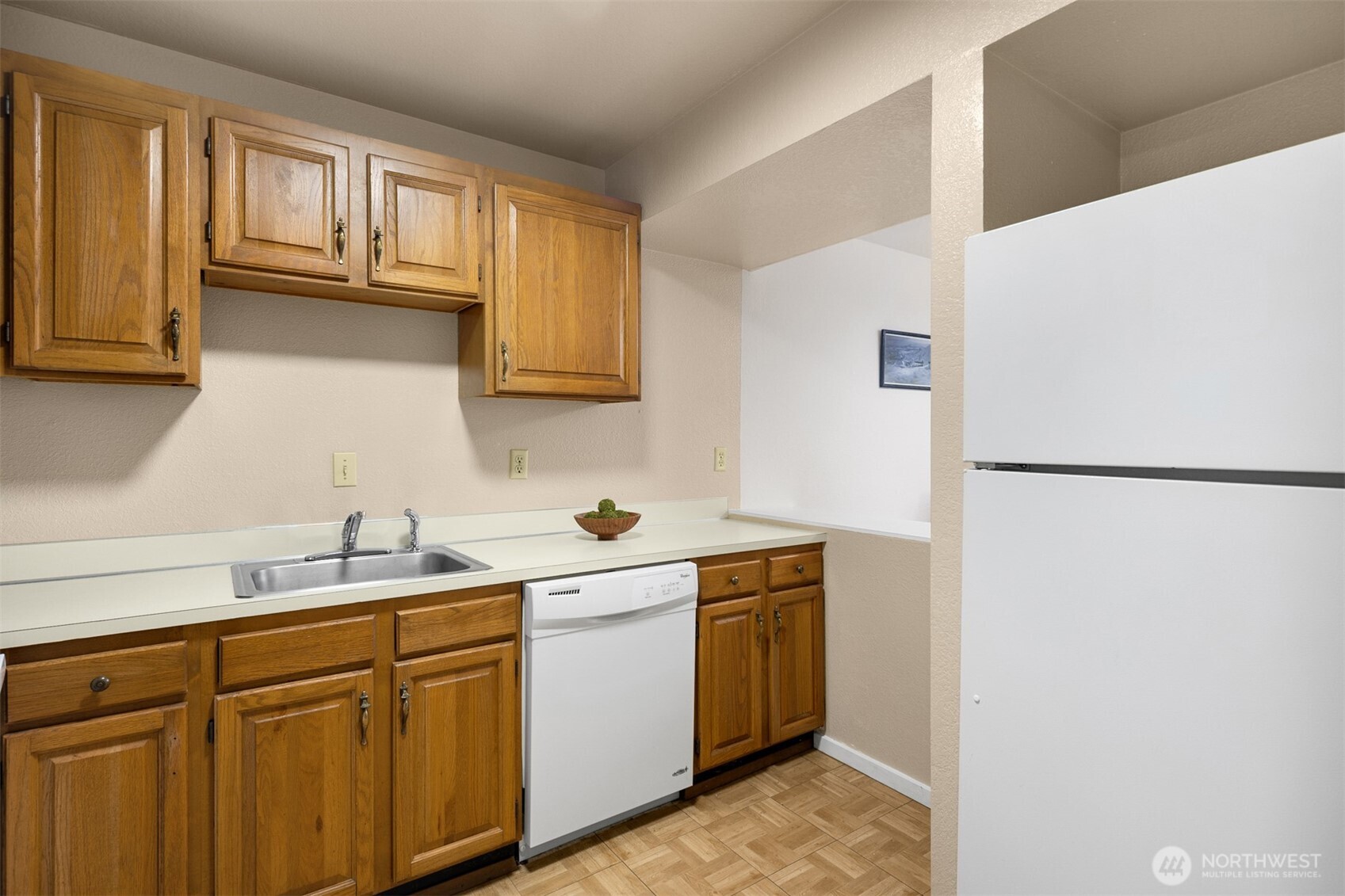 3024 Northeast 143rd Street, Unit 103 Seattle, WA 98155 - Photo 12 of 24