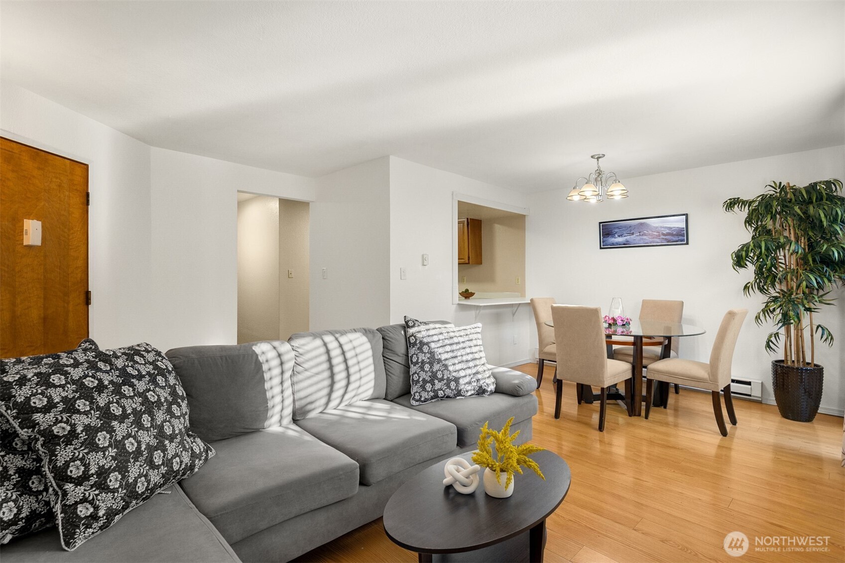 3024 Northeast 143rd Street, Unit 103 Seattle, WA 98155 - Photo 7 of 24