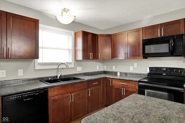 $300,000 | 8041 Twin River Drive, Indianapolis, IN 46239