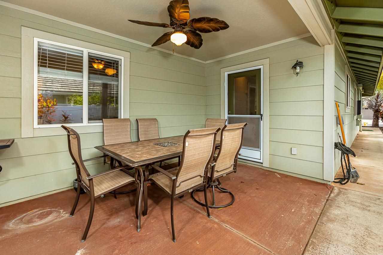 79 Molehulehu Loop Kahului, HI 96732 - Photo 26 of 29 a view of a dining room with furniture and window