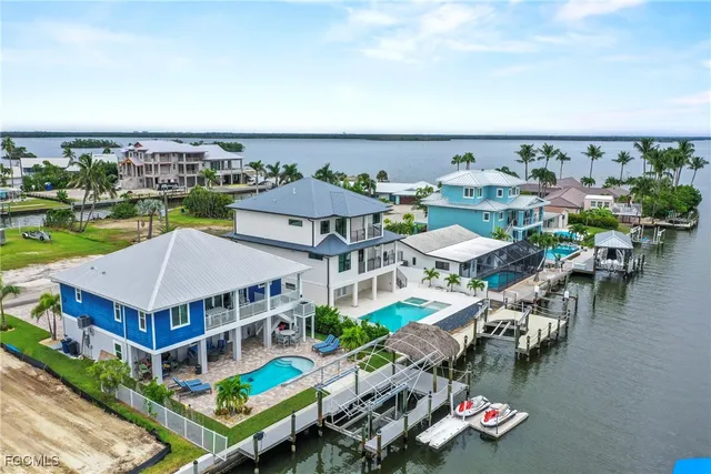 $12,500 | 256 Ibis Street, Fort Myers Beach, FL 33931