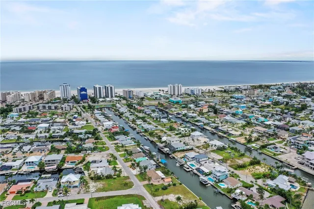 $12,500 | 256 Ibis Street, Fort Myers Beach, FL 33931