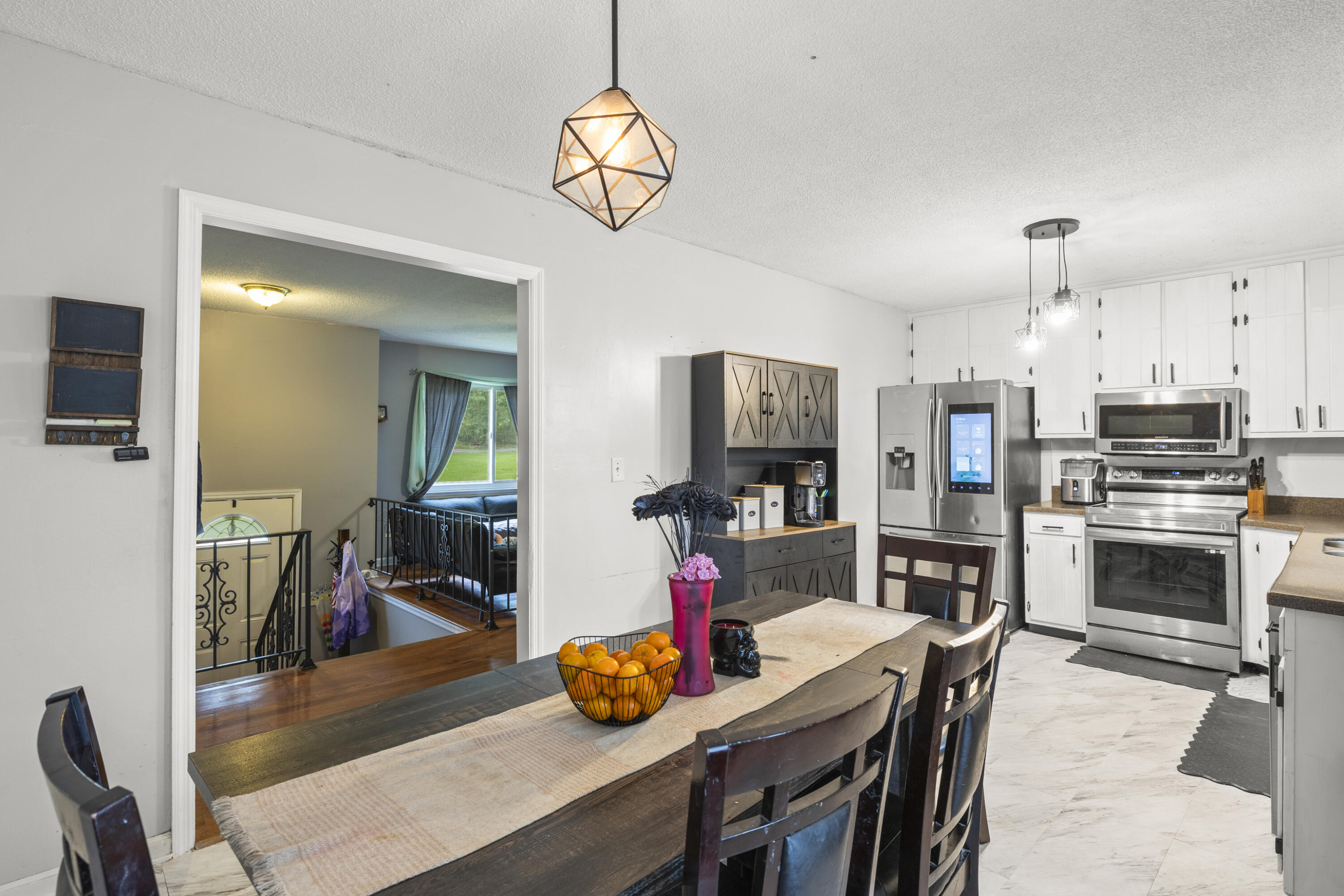 1076 Carol Jean Trail, Unit 22 Hixson, TN 37343 - Photo 15 of 32 Dining