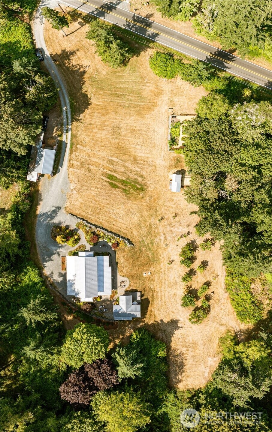 8015 Cultus Bay Road Clinton, WA 98236 - Photo 39 of 40 Gallery Image 39