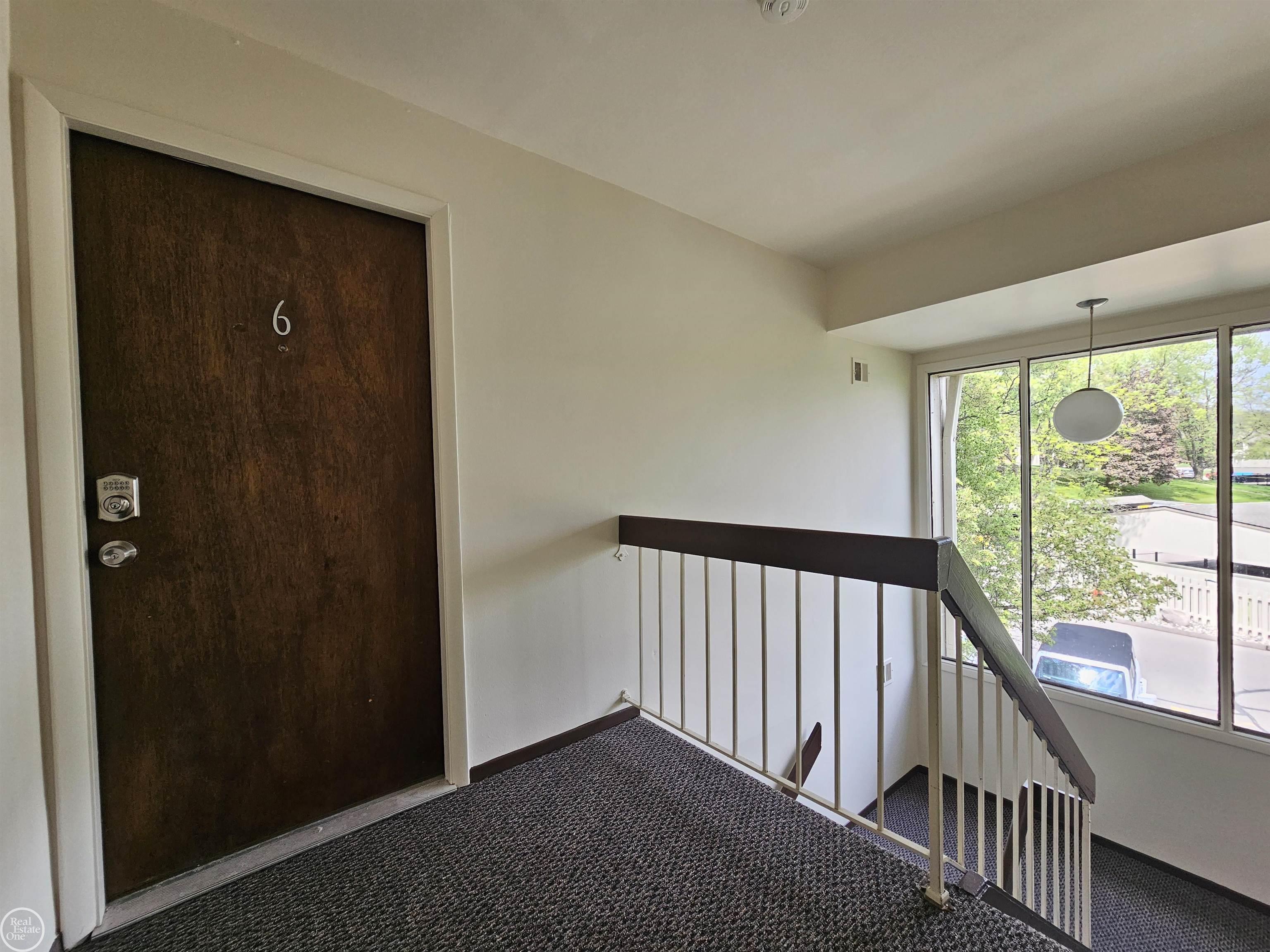 1693 Riverside Drive, Unit 6 Rochester Hills, MI 48309 - Photo 5 of 30