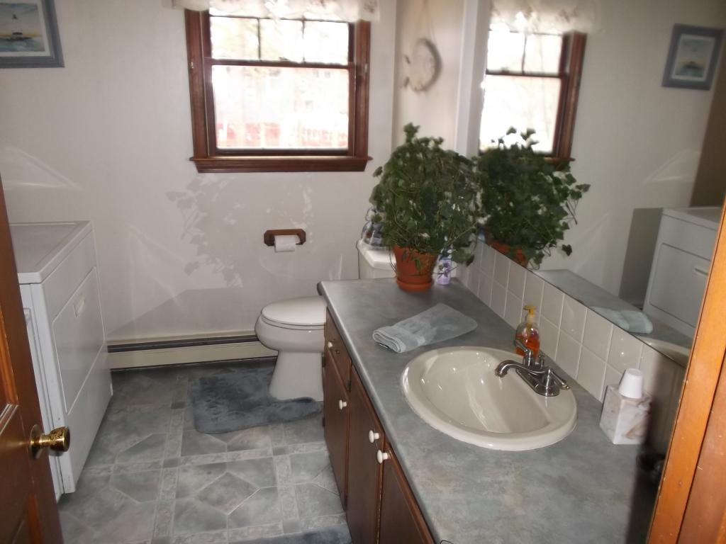 2 Cardinal Road Concord, NH 03301 - Photo 11 of 23