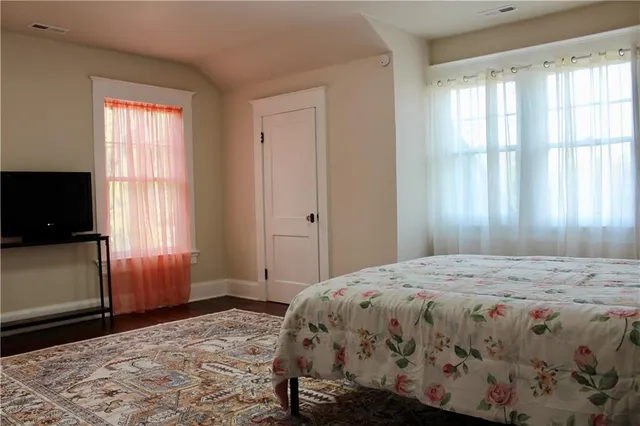 $288,000 | 300 North Monroe Street, Oregon, MO 64473