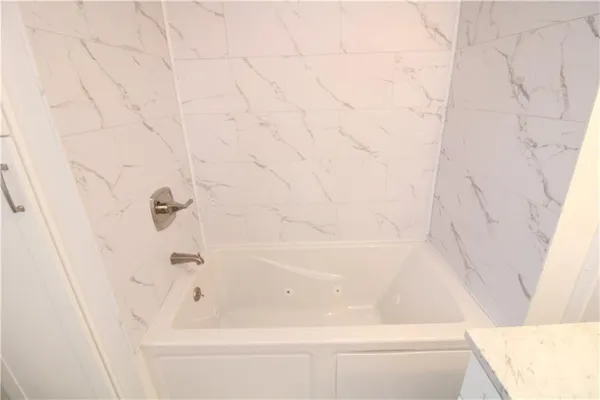 $288,000 | 300 North Monroe Street, Oregon, MO 64473