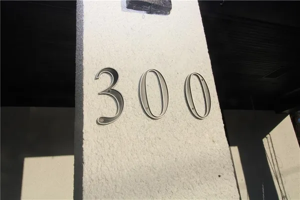 $288,000 | 300 North Monroe Street, Oregon, MO 64473