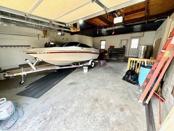 $169,900 | 205 Juneau Street, Lowell, WI 53557